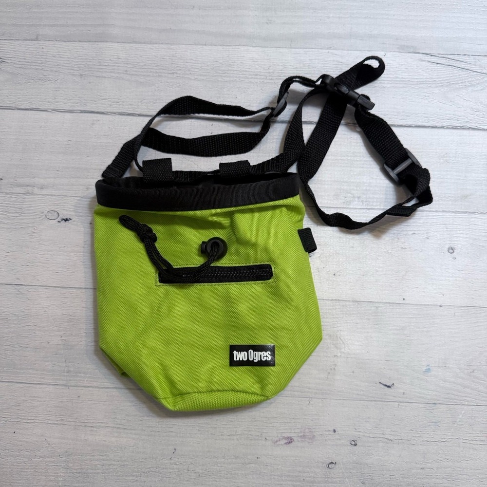 two Ogres Essential-Z Climbing Chalk Bag lime green